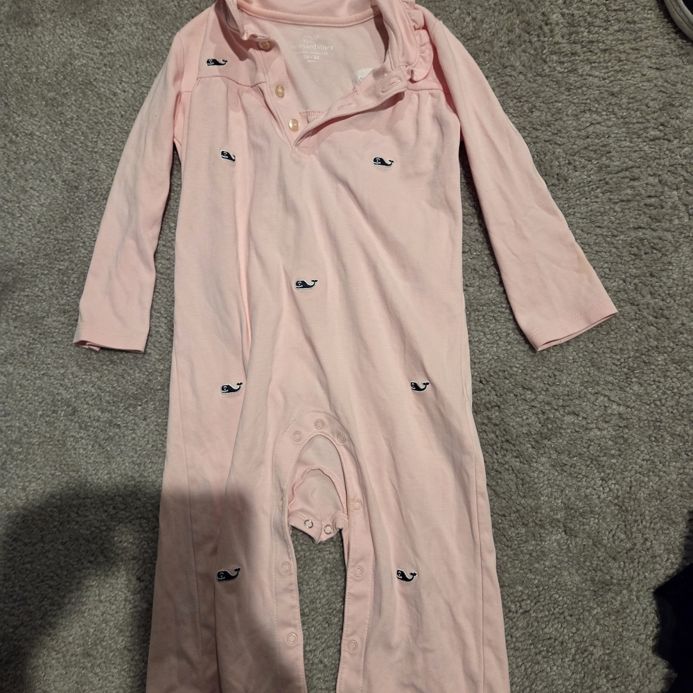 Vineyard Vines Light Pink Whale Kids Footie